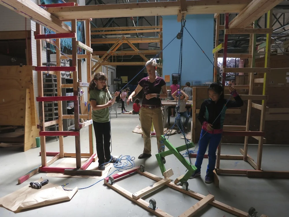 PLUS & DELTA: Claw Machine