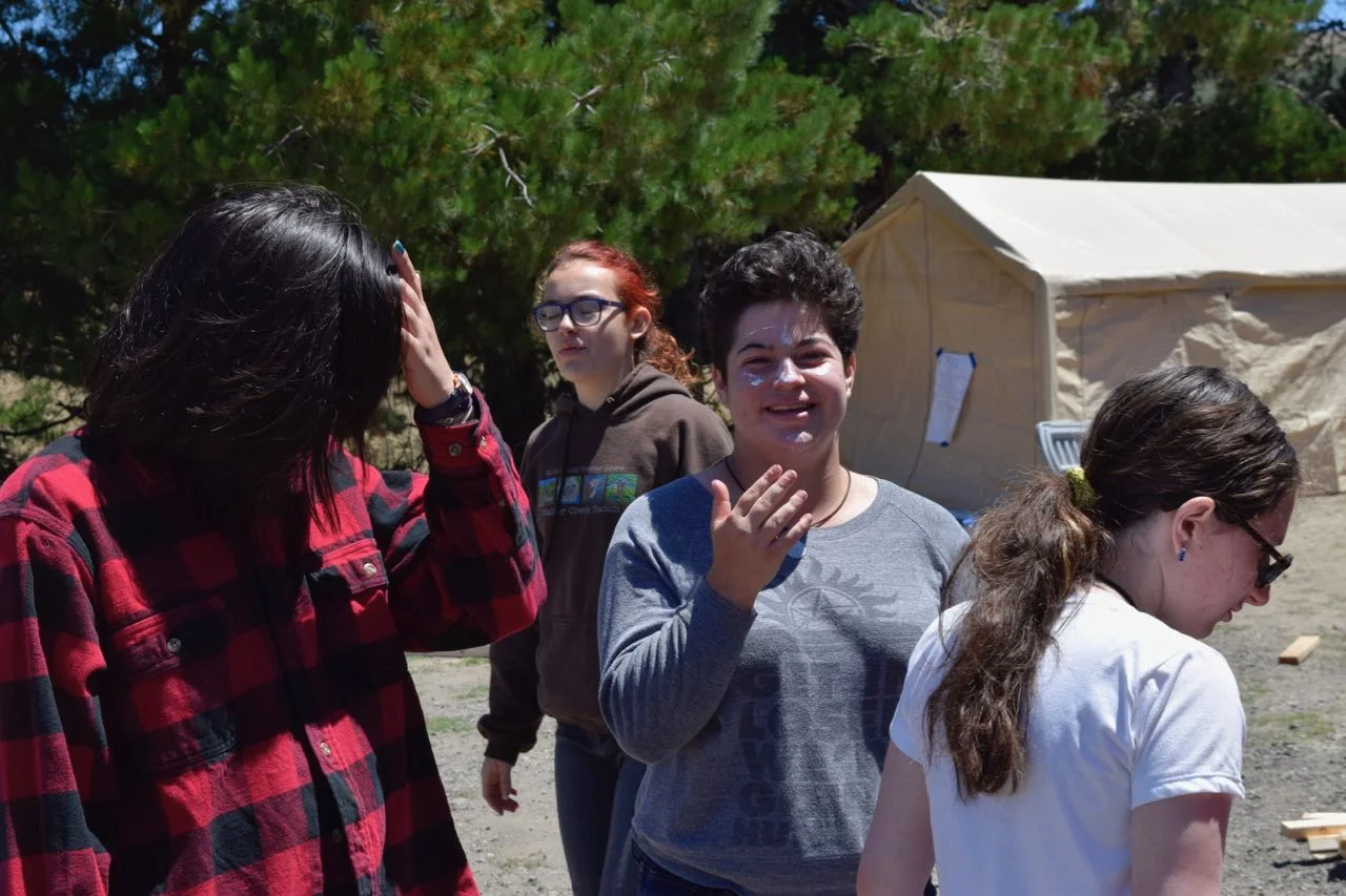 Before we start building, we must sunscreen it up! Thank you for demonstrating, Charlie.
