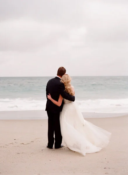 Elizabeth_Messina_2011_beach.jpg