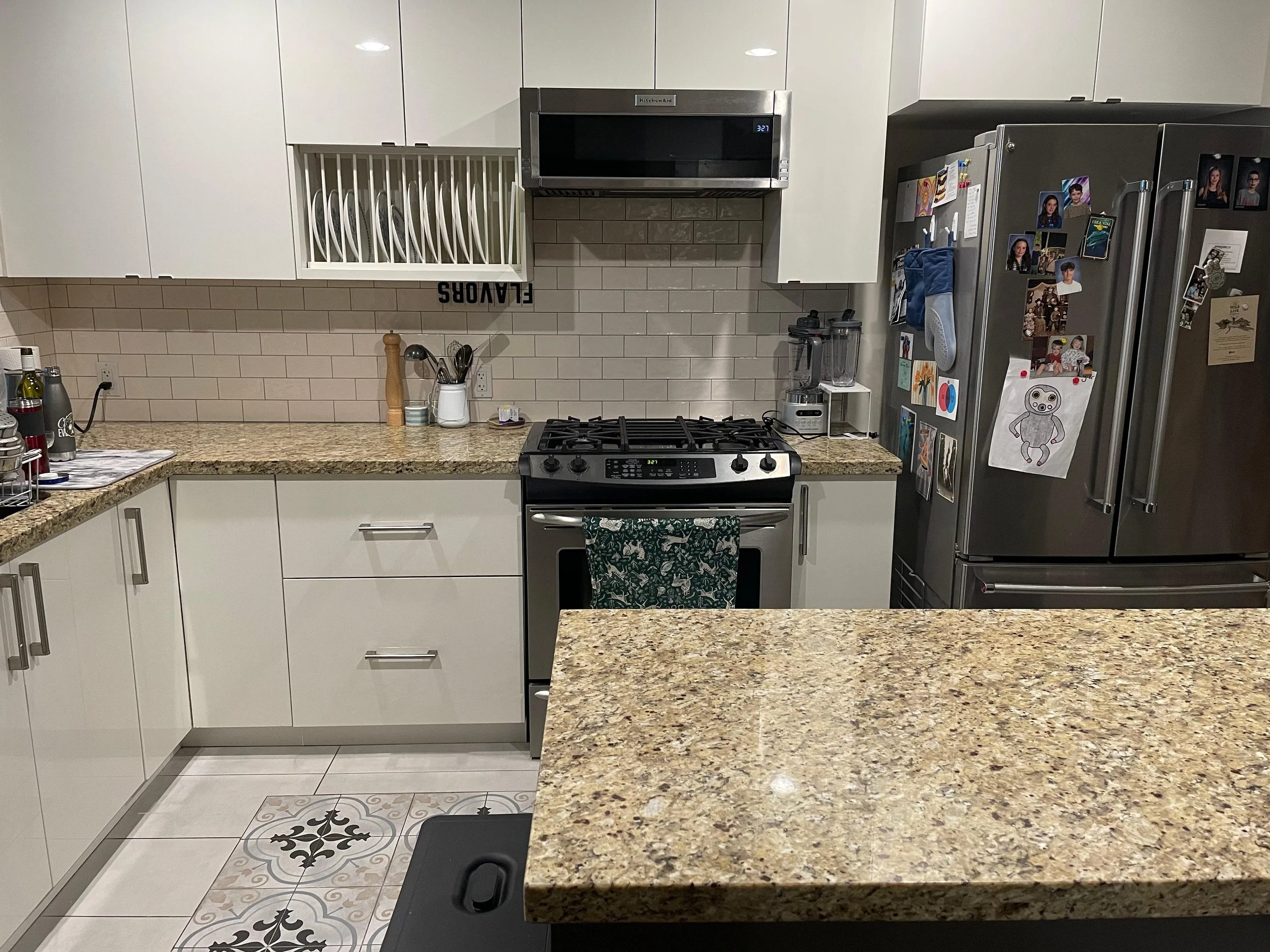 5 Kitchen 2.jpg