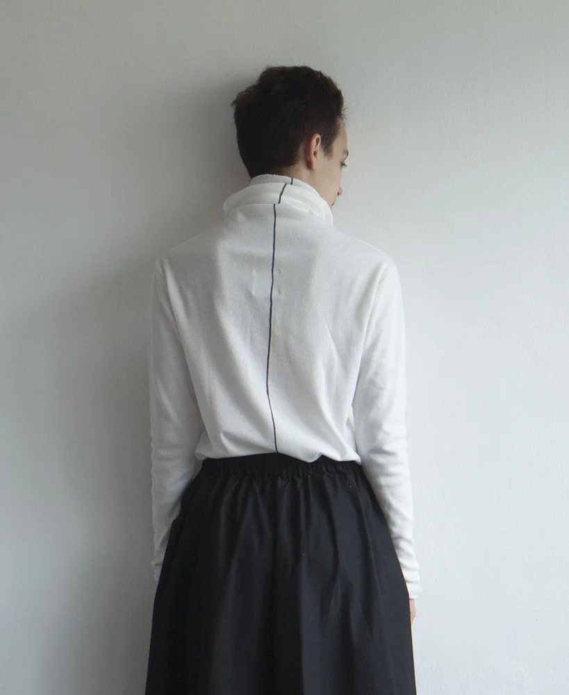 White-Top-with-Printed-Line_back_1024x1024.jpg