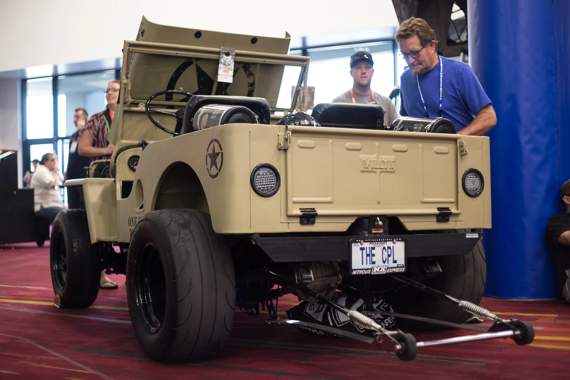 SEMA-386.jpg