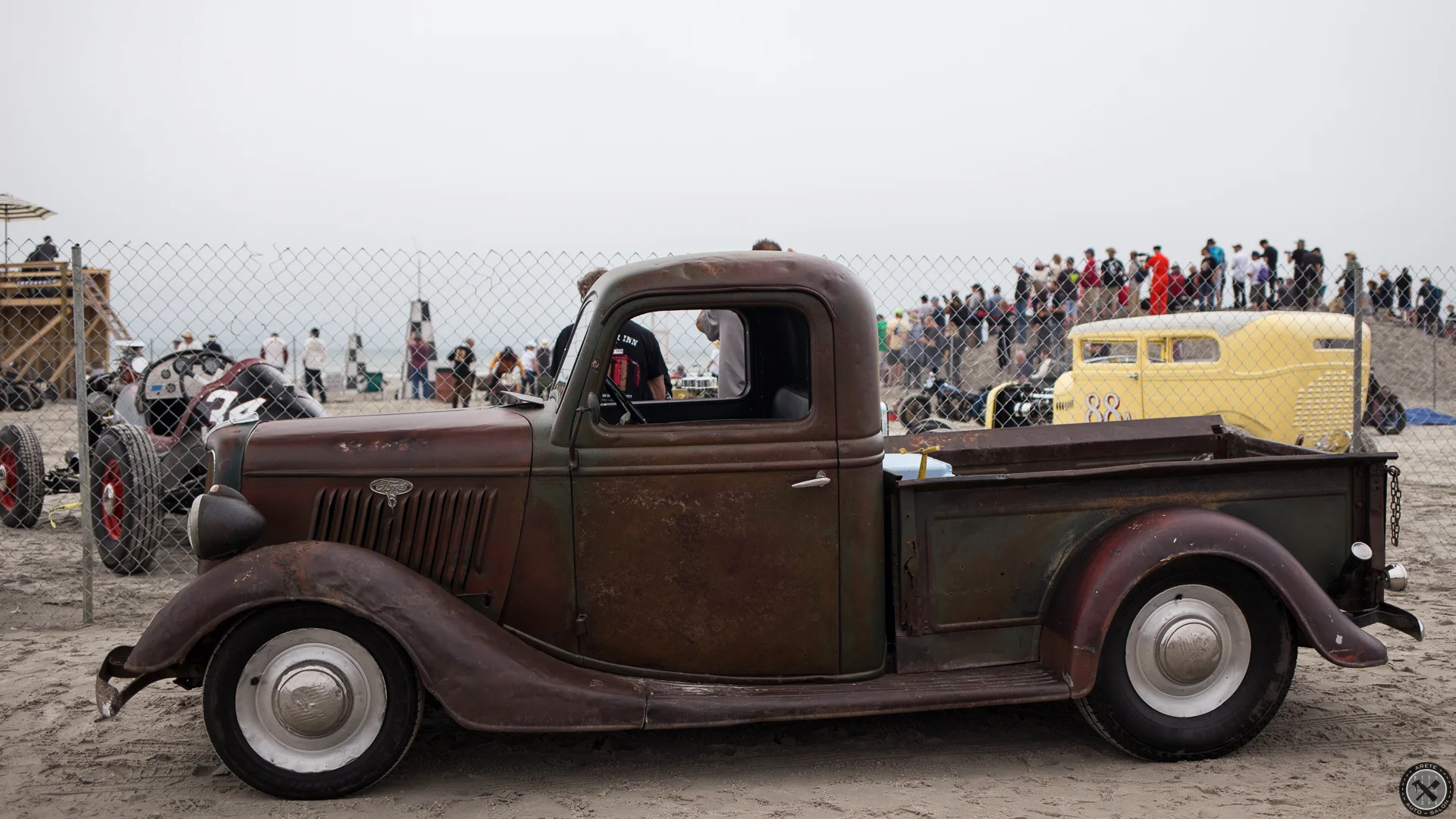 TROG_112.jpg