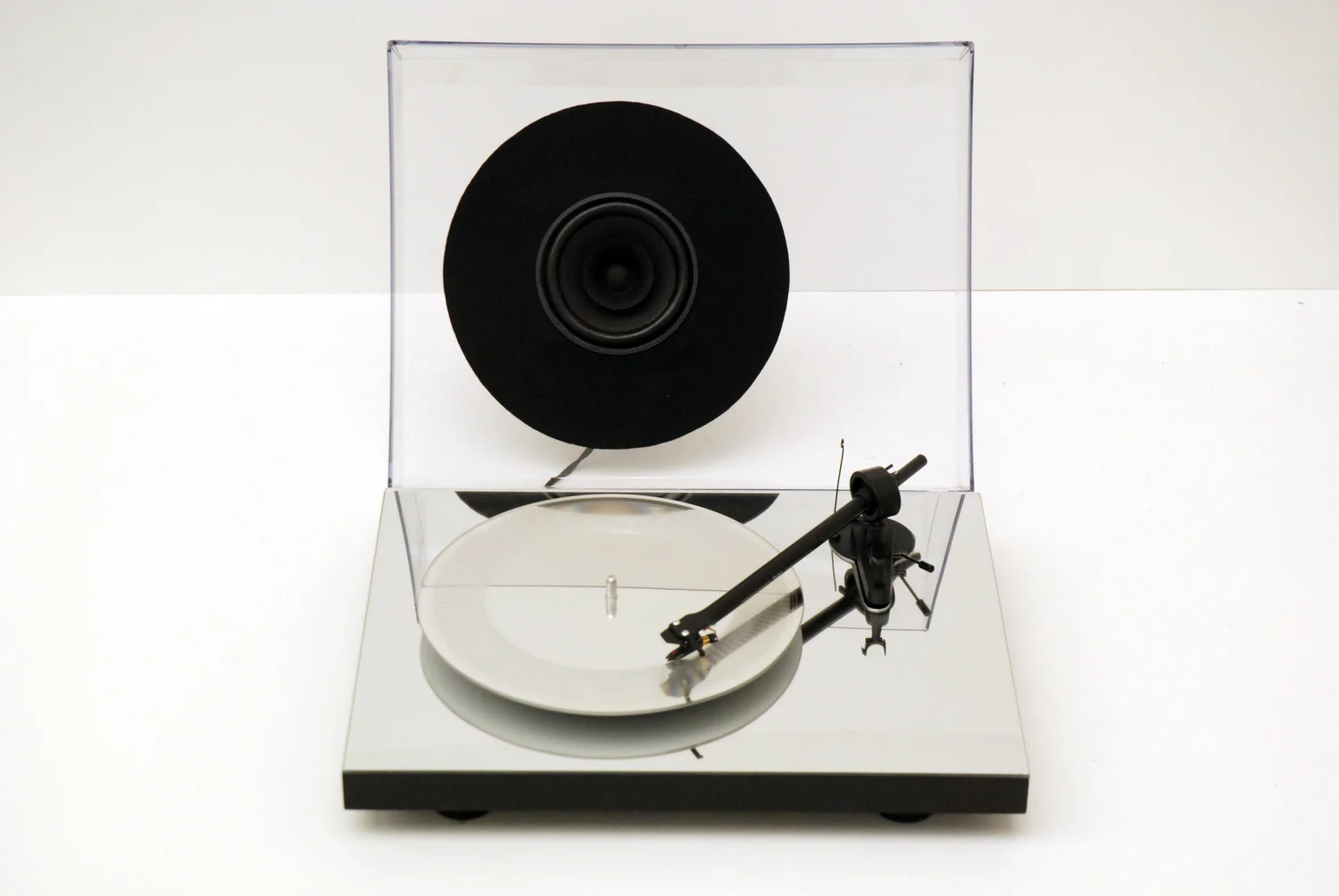  2007, record with the sound of its own cutting.&nbsp; Picture by&nbsp;&nbsp; Simone Gilges  