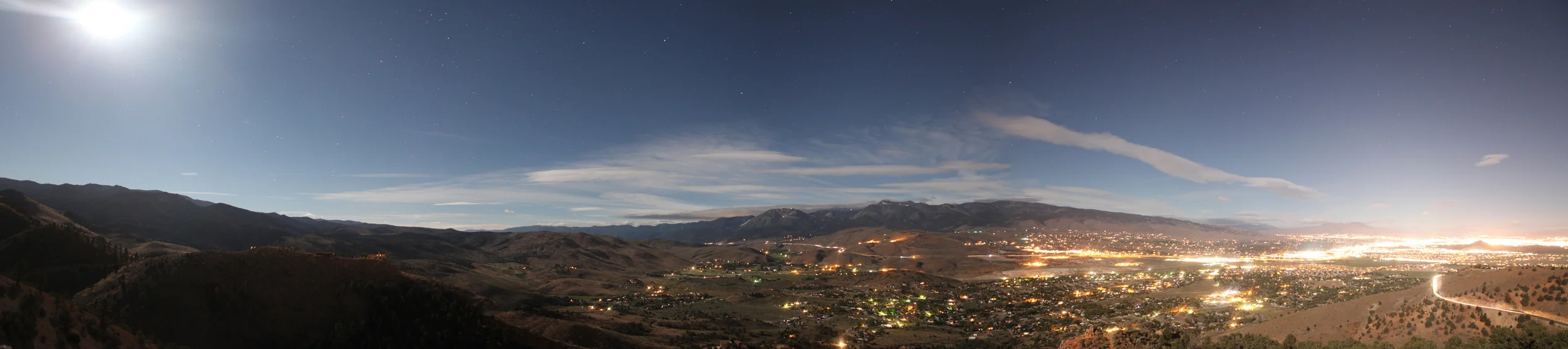 Supermoon_pan01_low.jpg