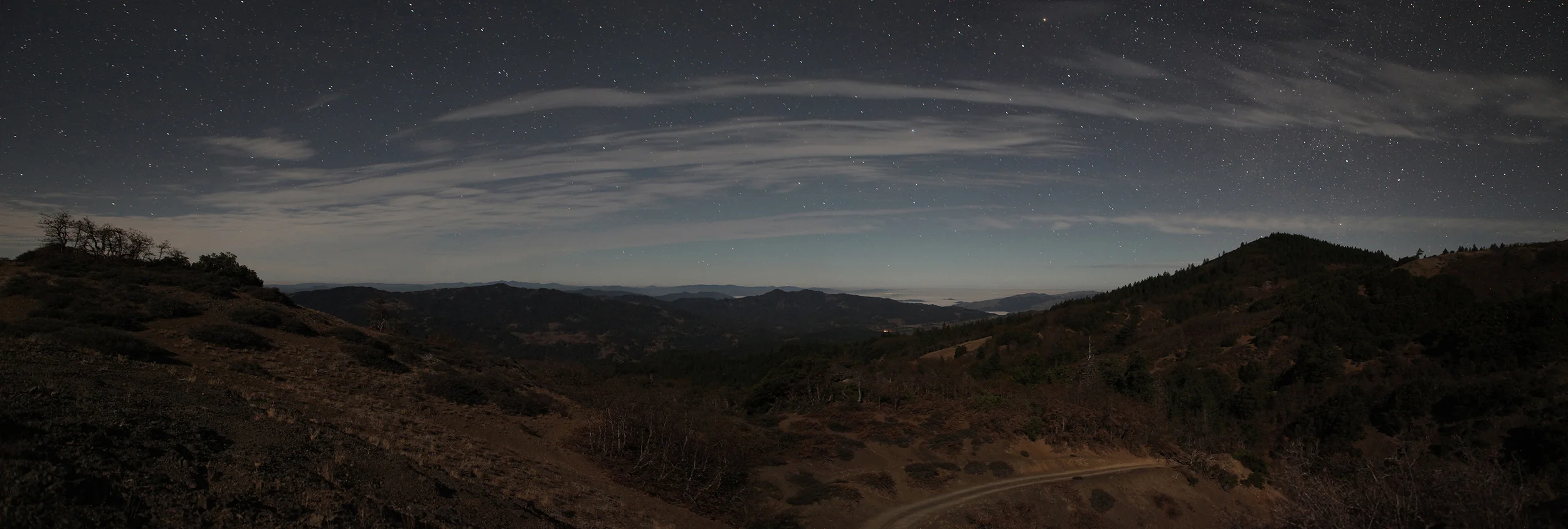 mountaintop_pan01_low.jpg