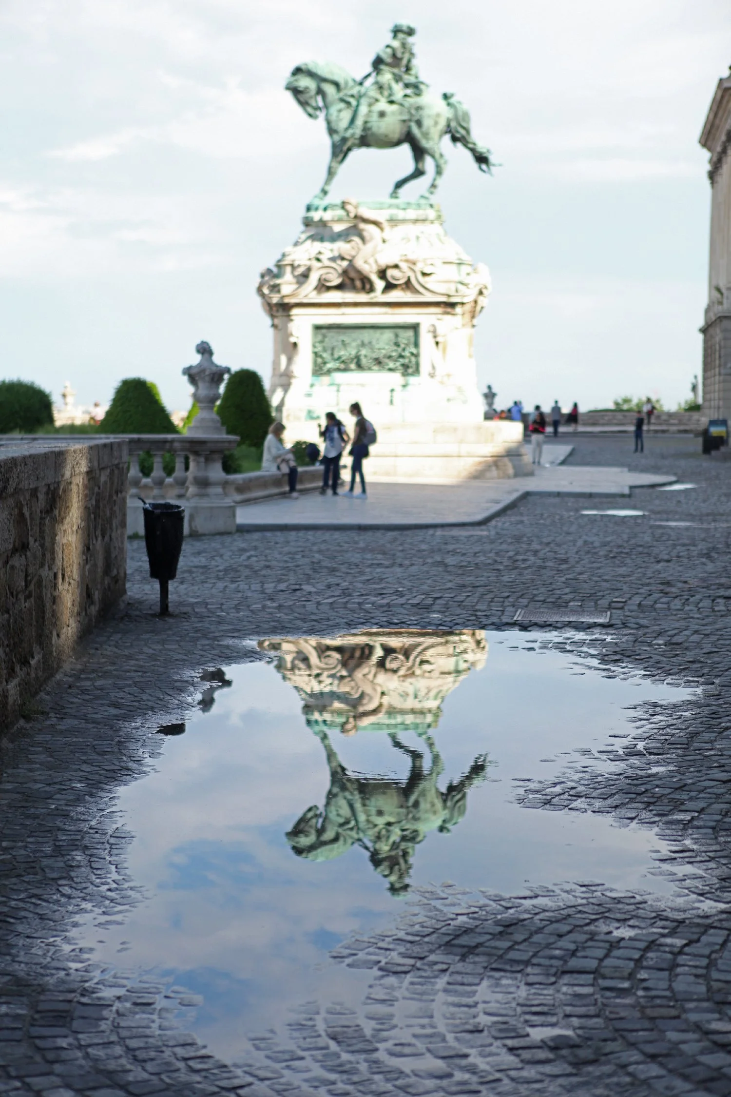 epicknight_travel_bp01.jpg