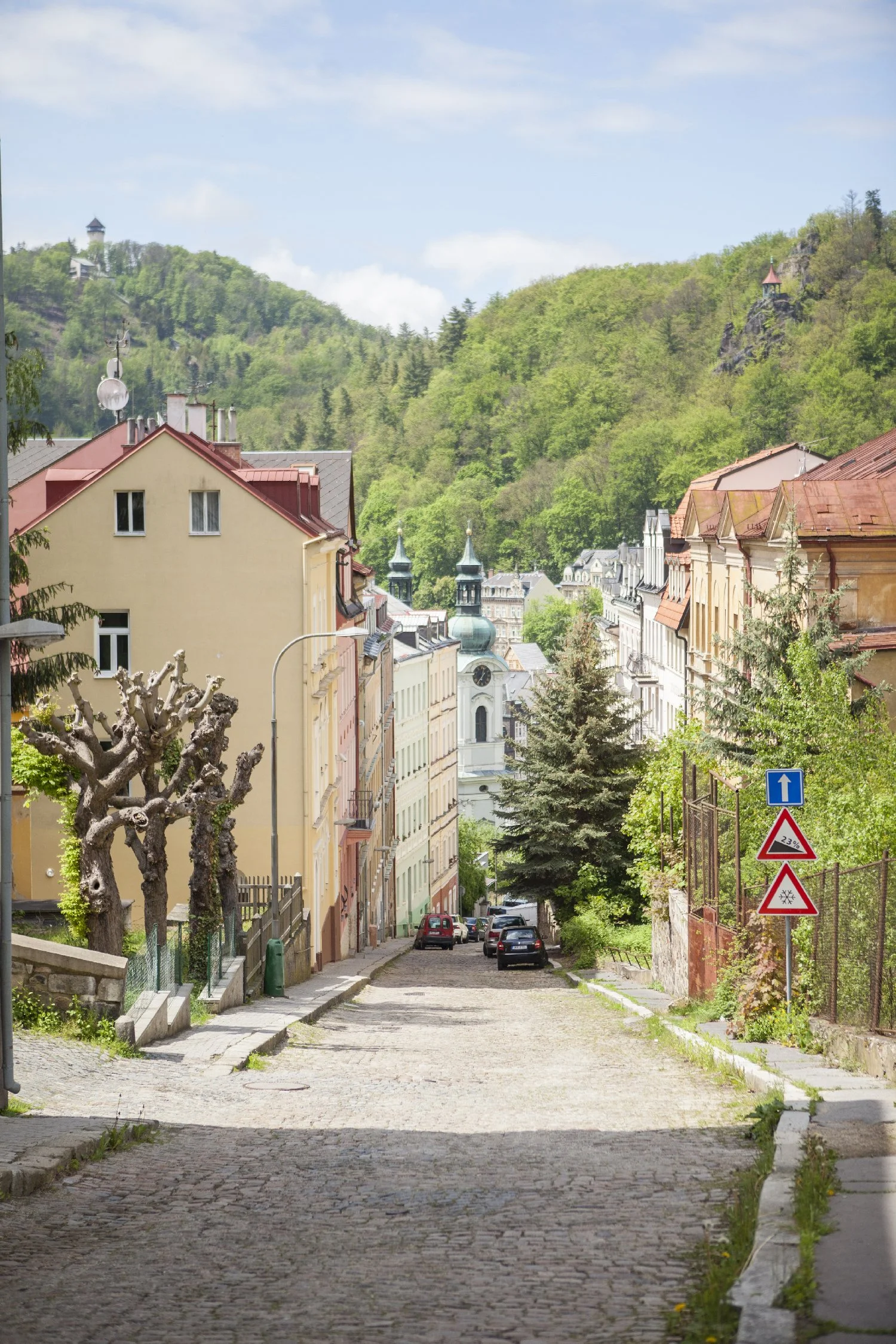 epicknight_travel_cz25.jpg