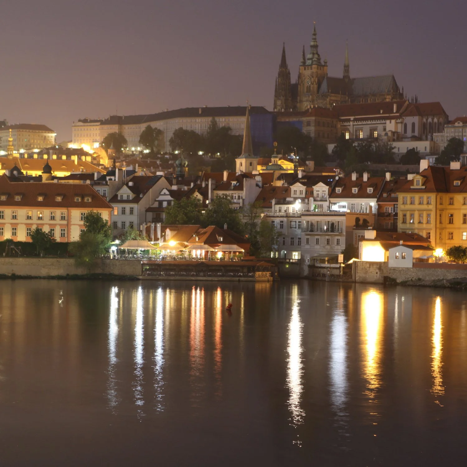 epicknight_travel_cz04_square.jpg