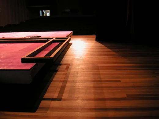 Investigação Sobre o Adeus, 2004