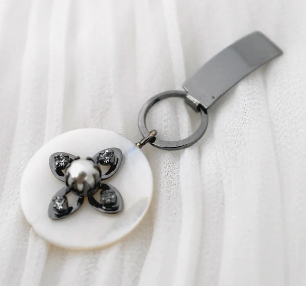 Brinco em Ródio Negro PatBijoux, 2014