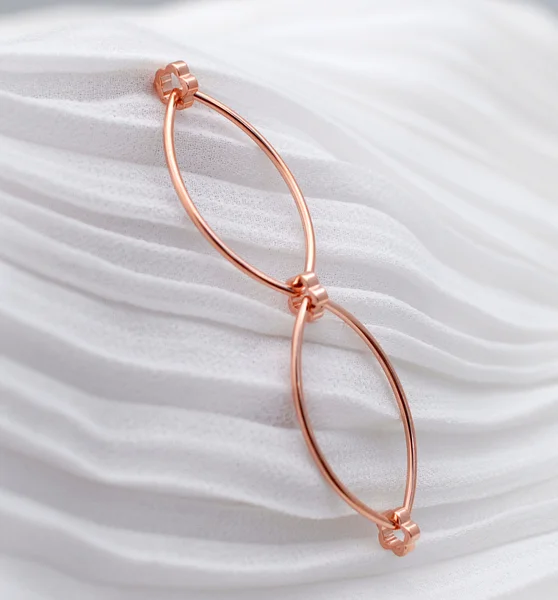 Brinco em Ouro Rosé PatBijoux, 2014