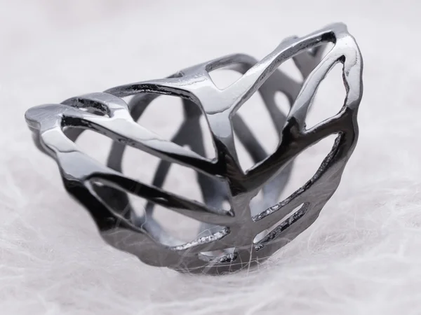 Anel em Ródio Negro PatBijoux, 2014