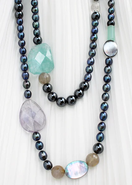 Colar Pérolas PatBijoux, 2011
