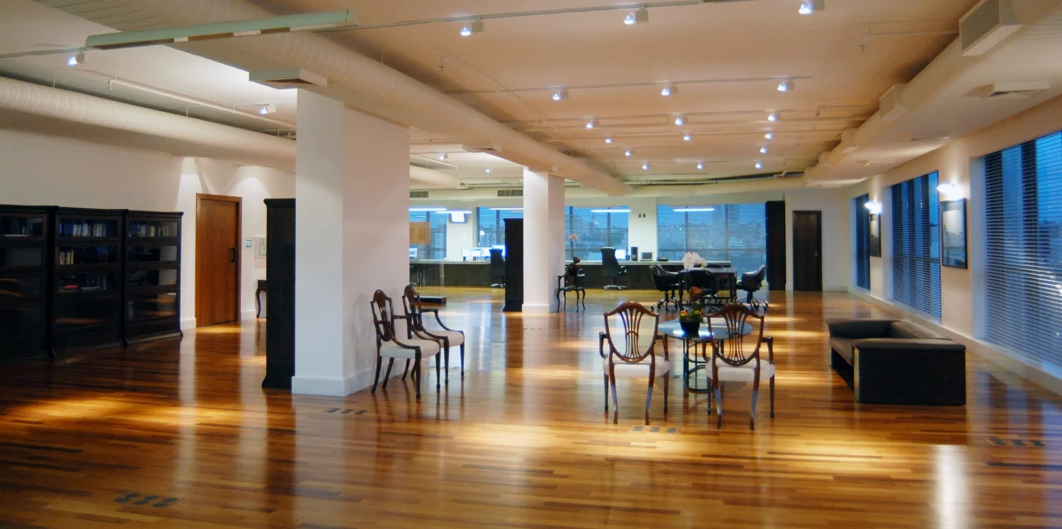  Arquitetura de Interiores&nbsp; Patricia Borges .&nbsp;  Projeto e obra comercial, Curitiba 2004 