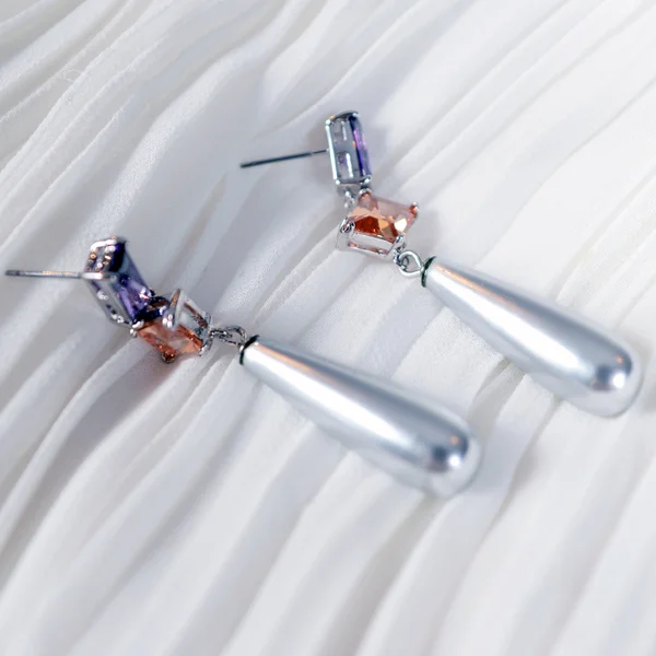 Brincos Pérola PatBijoux, 2013