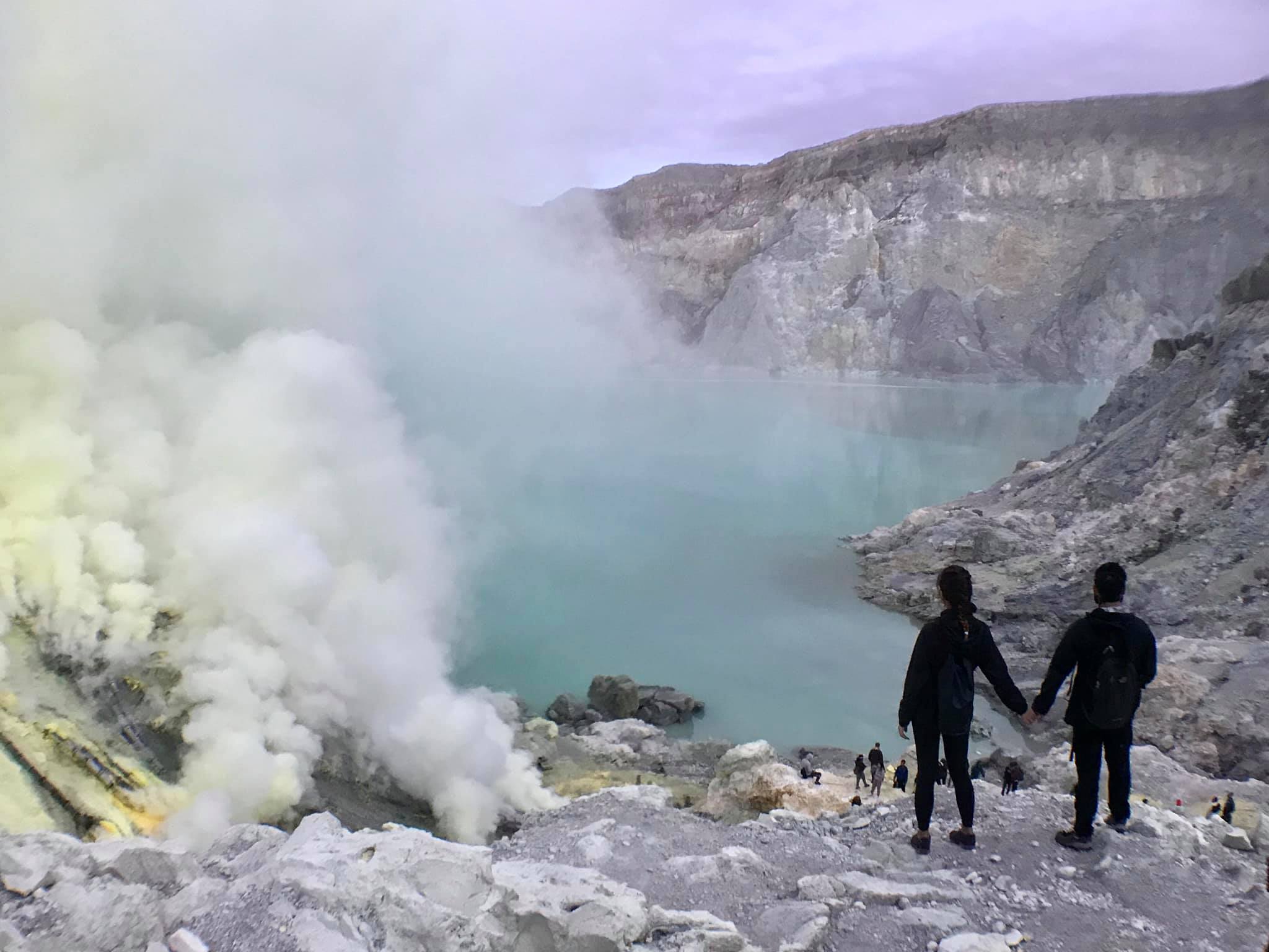 Mt Ijen Crater view.jpg