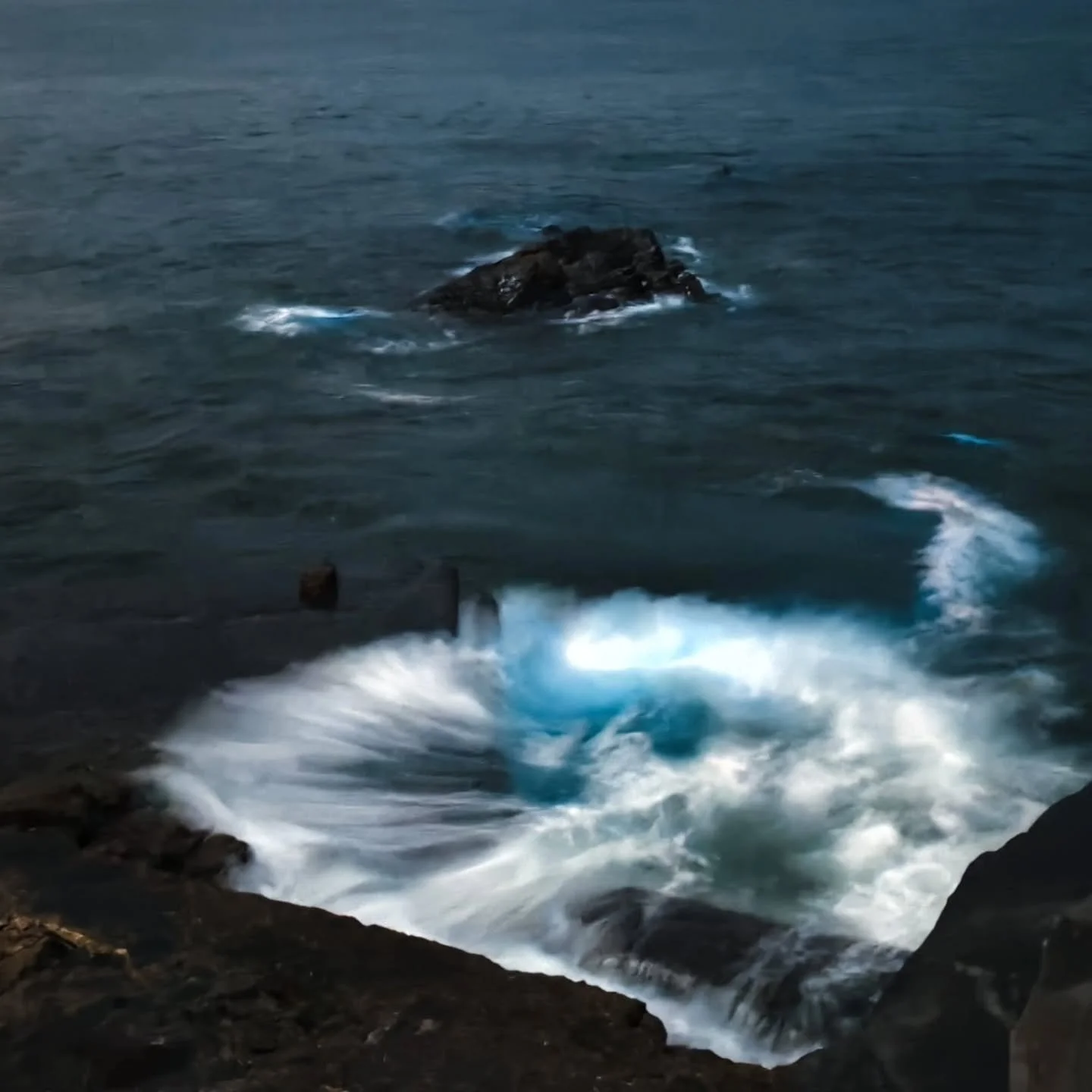 Matsu Island, a 36-island archipelago in the East China Sea. Only 8 islands inhibited and 6 open to visitor. Explore its coastal beauty across different islands with stunning granite rugged landscape, terrain, cobbled streets, unique homestays and fr