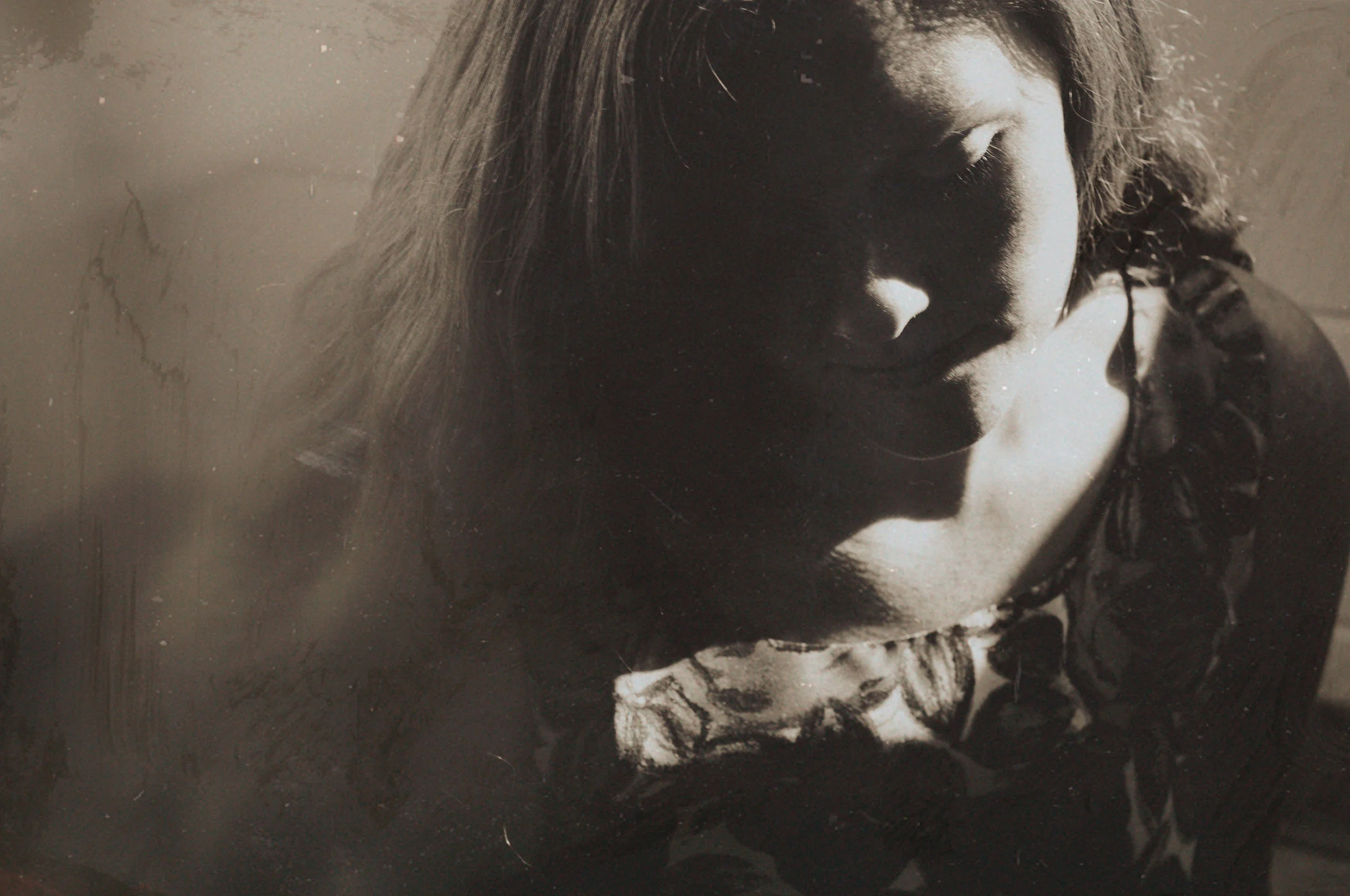 dsc_0040-longexposureindoorlight-sepia2.jpg