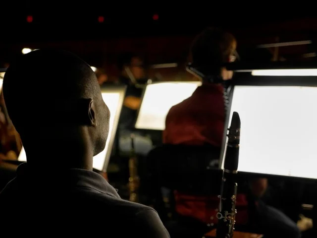 Principal Clarinetist Anthony McGill in rehearsal
