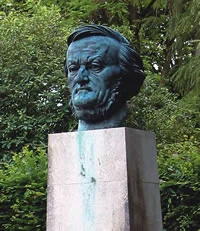 Sculpture of Wagner on the grounds of the Festspielhaus in Bayreuth, Germany. (Photo courtesy of Itig Journal)