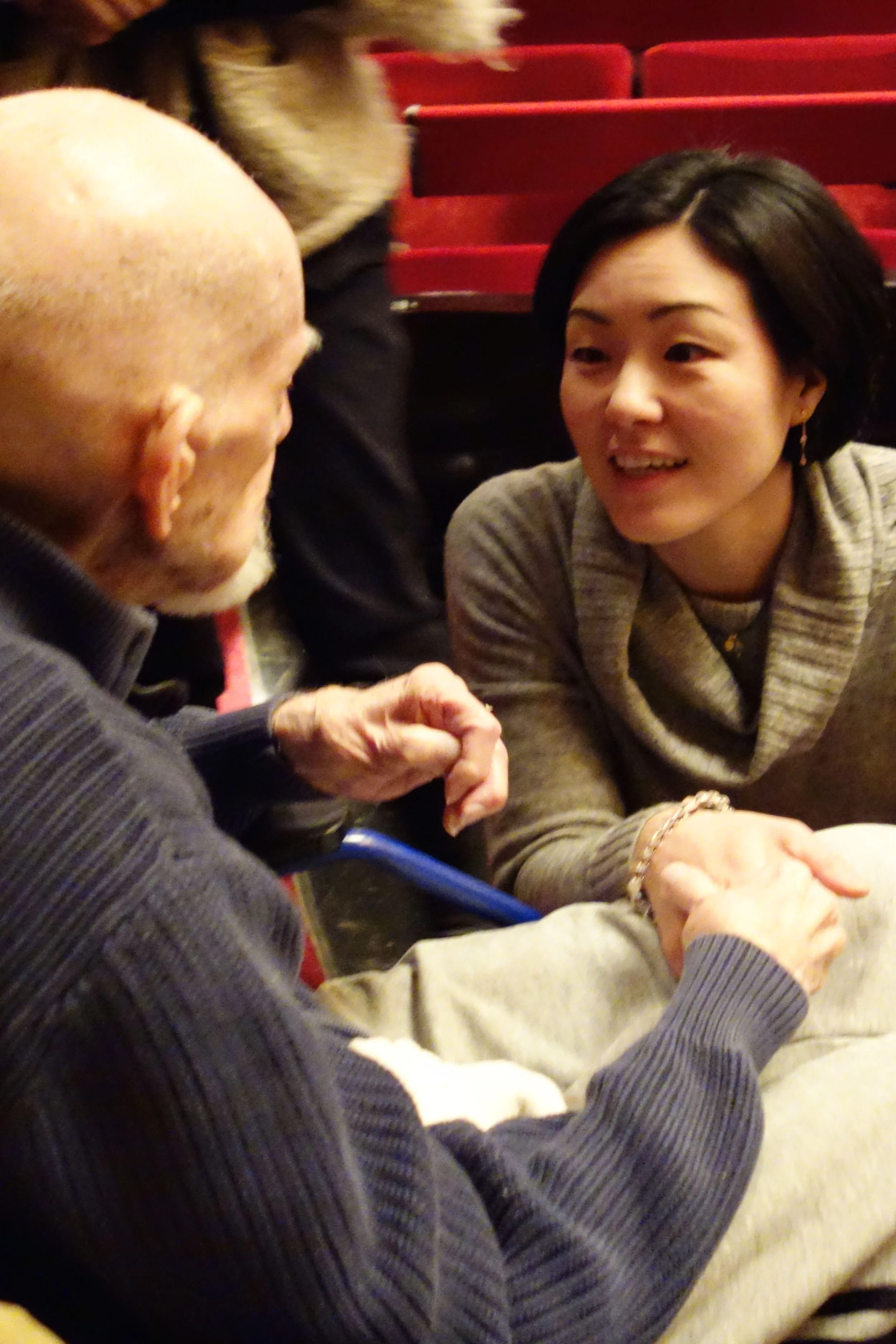 Anraku and Elster greet each other in the Met's auditorium. (Photograph by Jennifer Elster.)