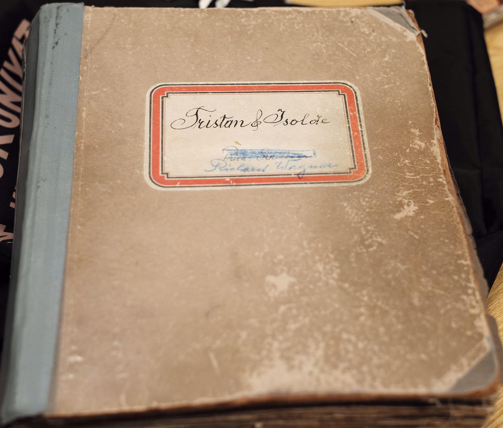 Daniel Froschauer, of the Vienna Philharmonic and Vienna State Opera, generously provided photos of Mahler's score.