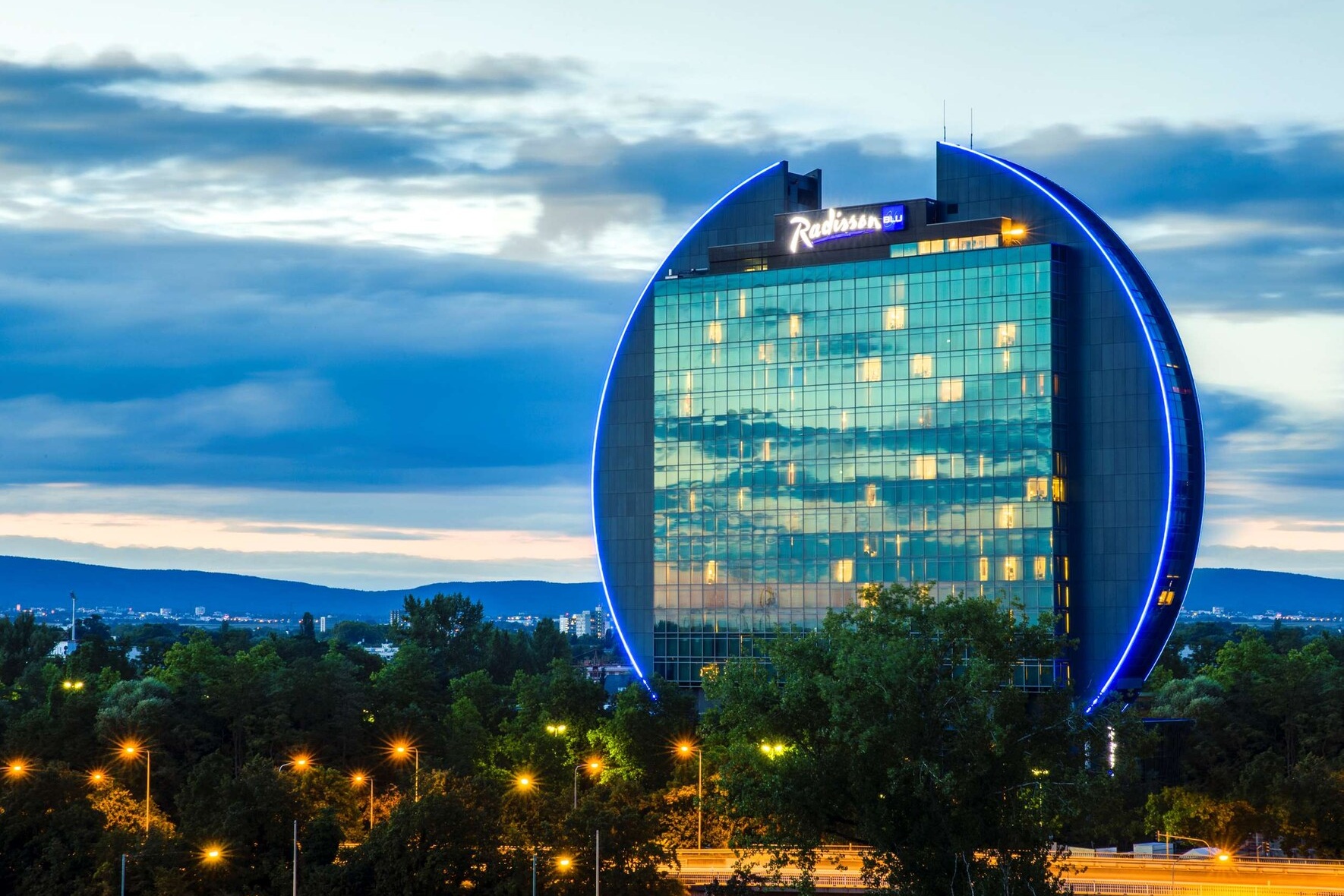 Radisson+Blu.jpg