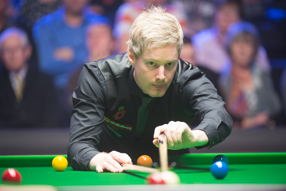 PROFESSIONAL ROBERTSON WHITEWASHES CARTER