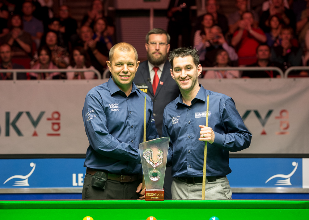Barry Hawkins and Tom Ford pictured before the start of their Riga Open final