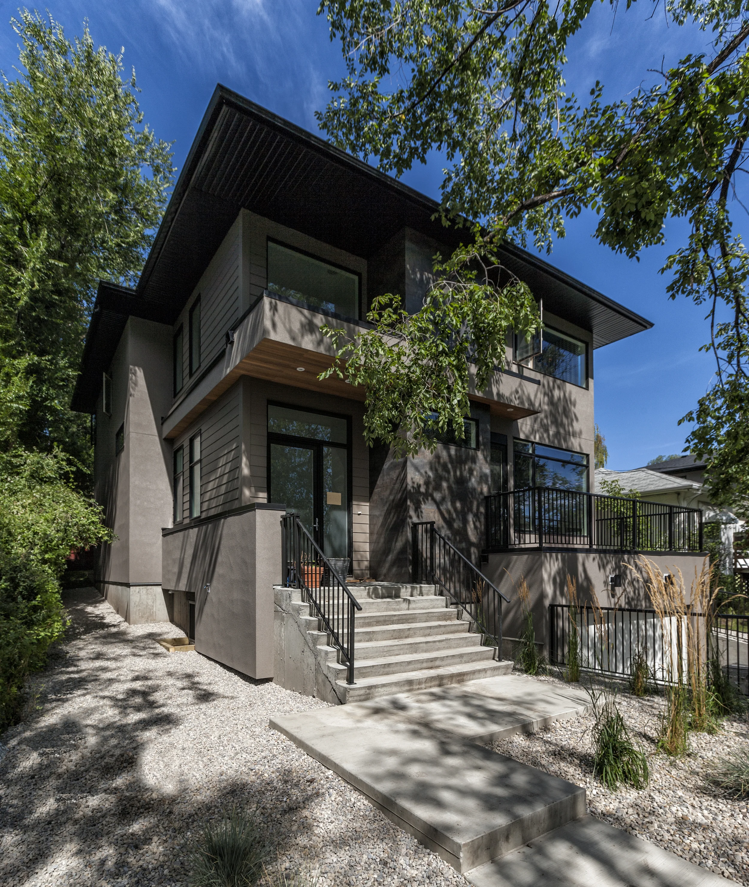 West Hillhurst Single