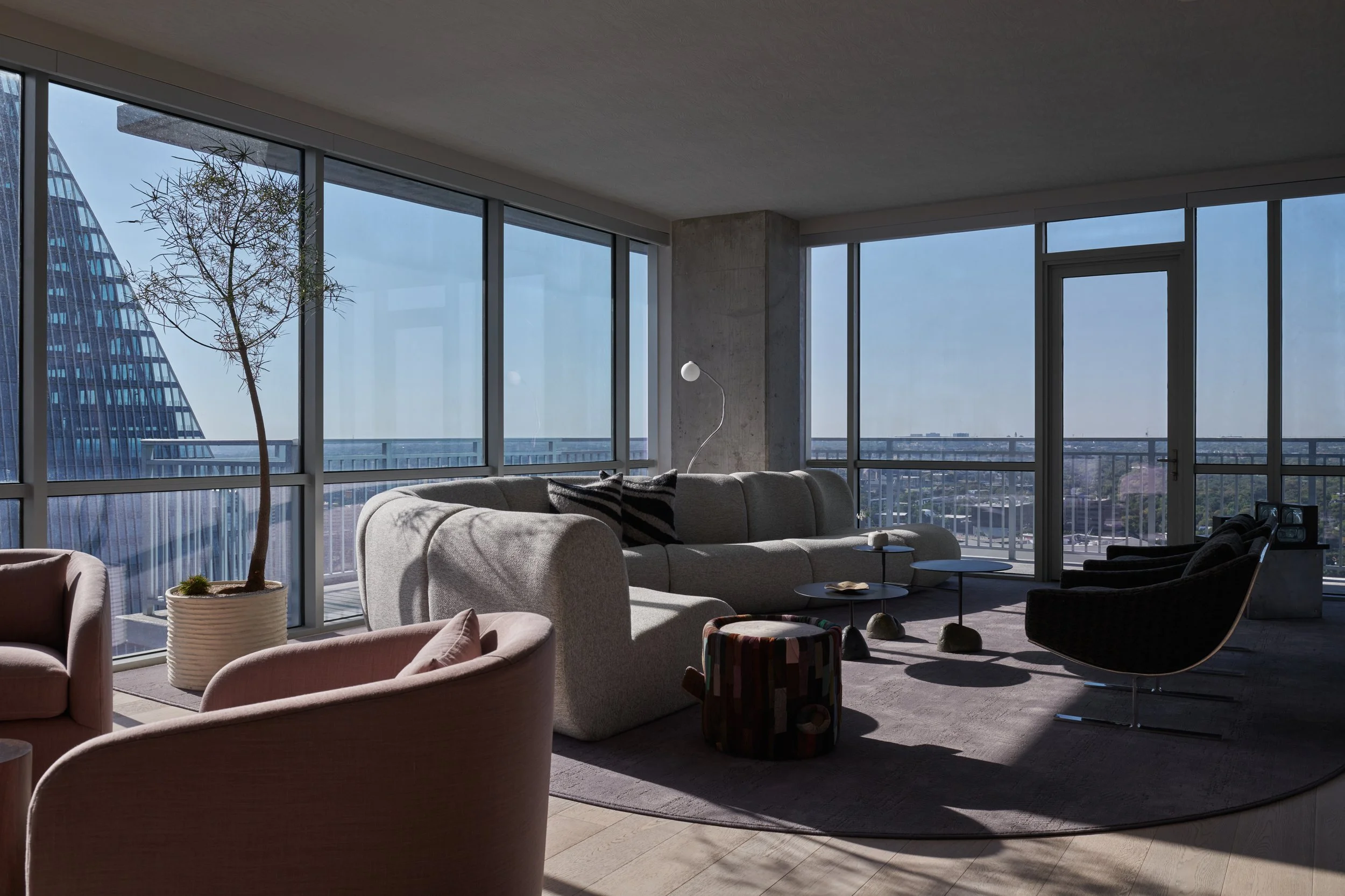 222_West_Ave_01.jpg