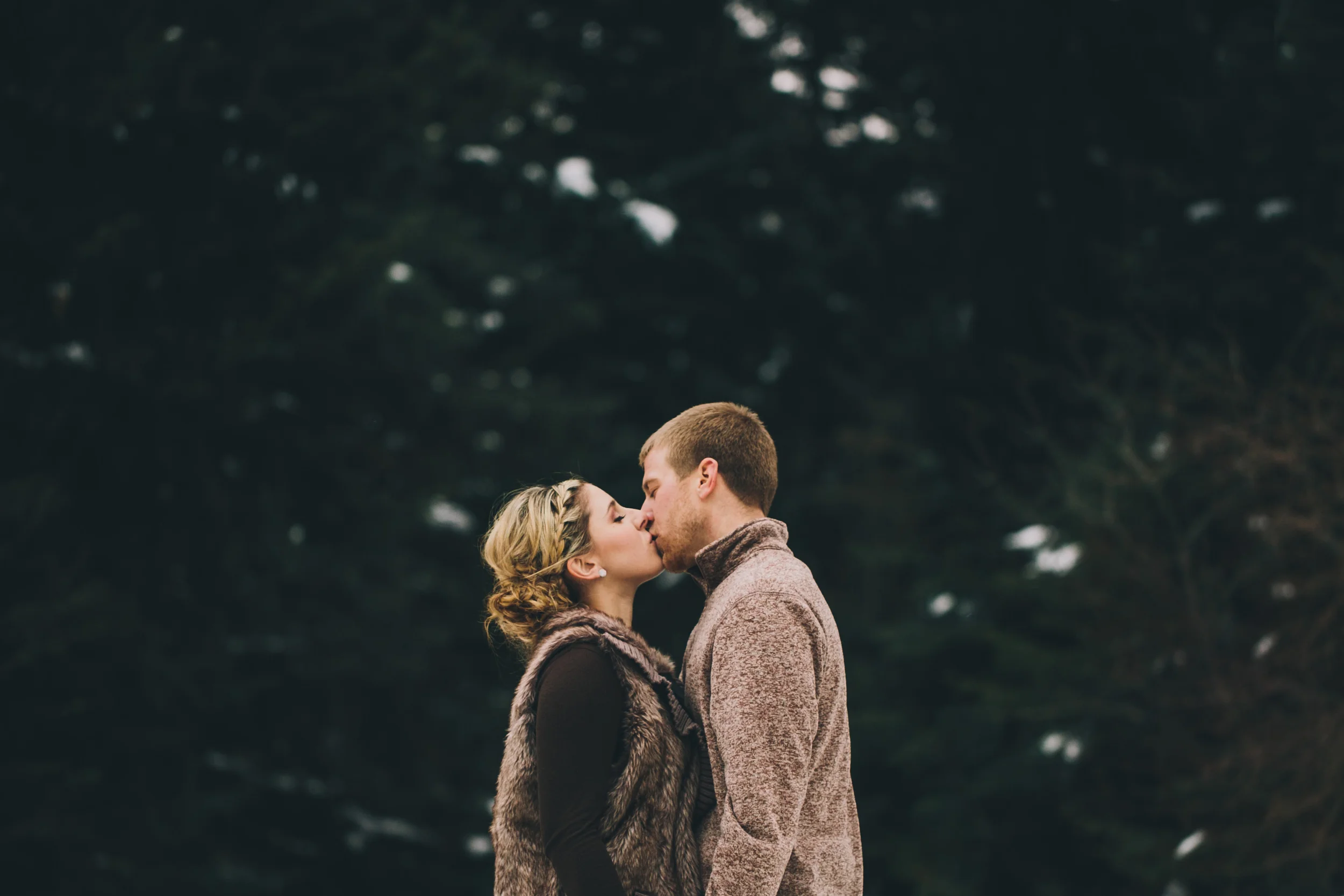 Alex & Mikenna // Easton, WA Engagement