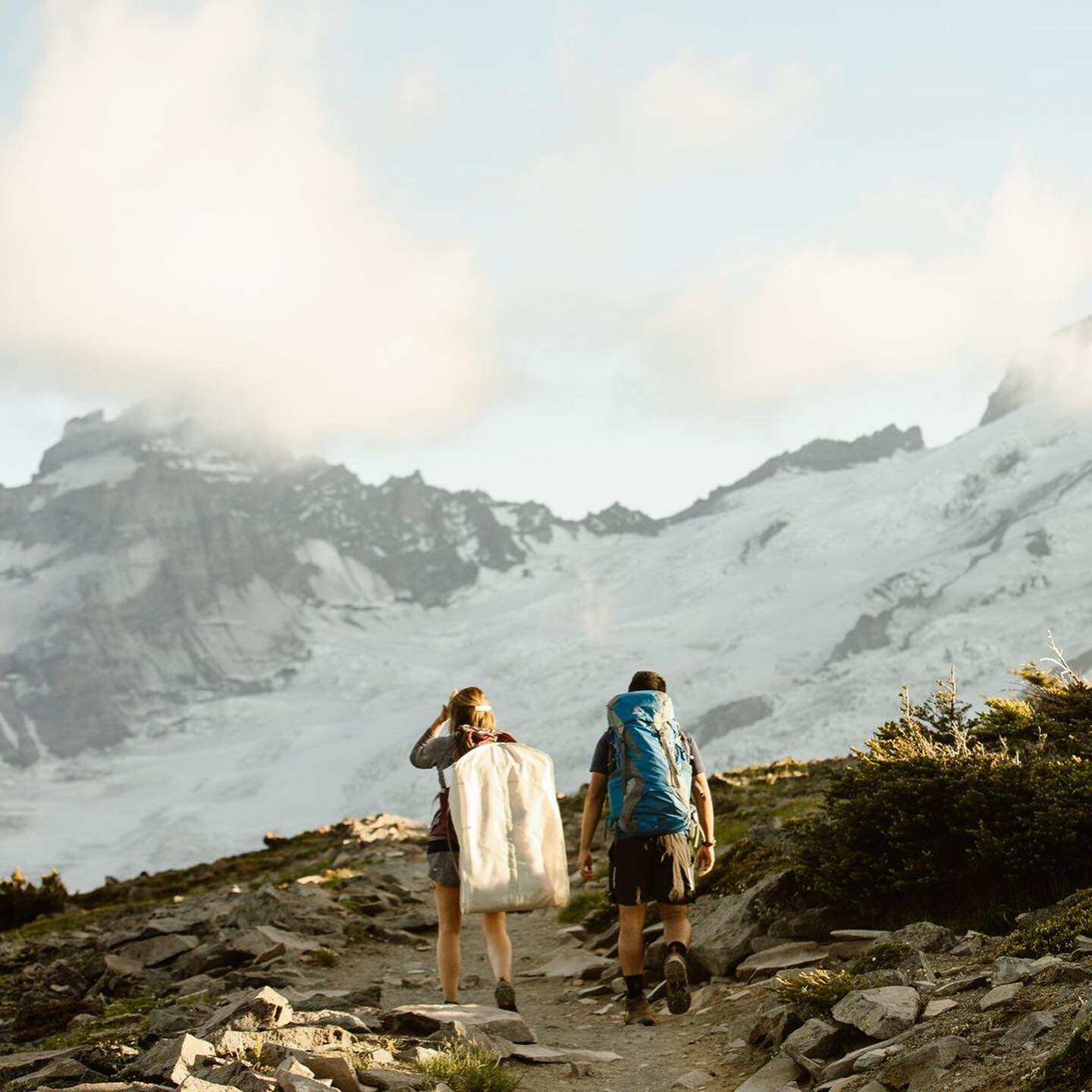 ✨ NEW BLOG POST ✨

Eloping gives you the power to choose how you get married, and to make sure your day is about doing what feels right to you. If you&rsquo;re an adventurous couple, hiking to the top of a mountain to say your vows, feeling the crisp