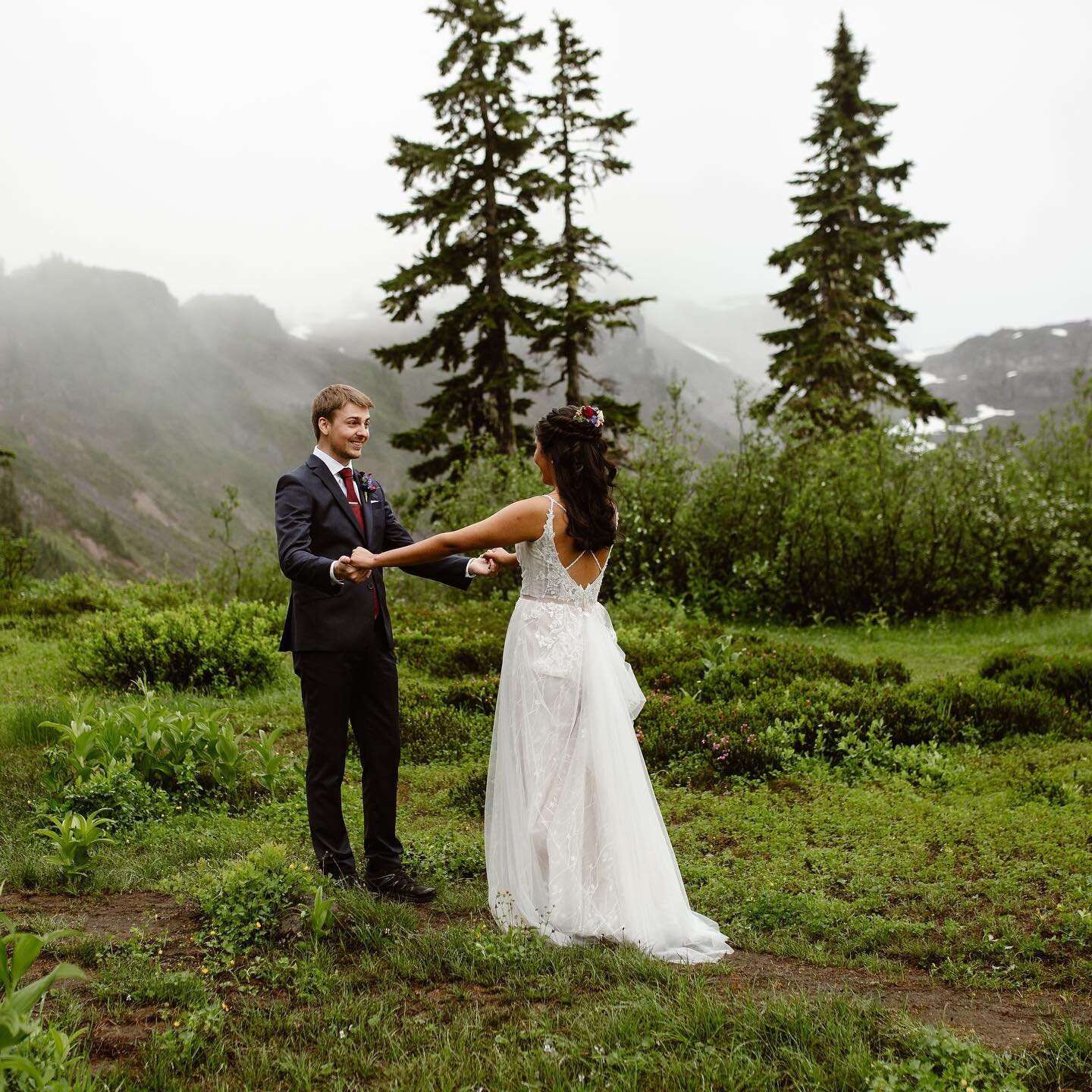 Another ⭐️⭐️⭐️⭐️⭐️ Review 🎉

&ldquo;PERFECT!!! Jessi photographed our adventurous wedding in the Washington mountains (Mt. Baker). She worked with us months before to discuss ceremony locations and outline the day's schedule. We were impressed with 