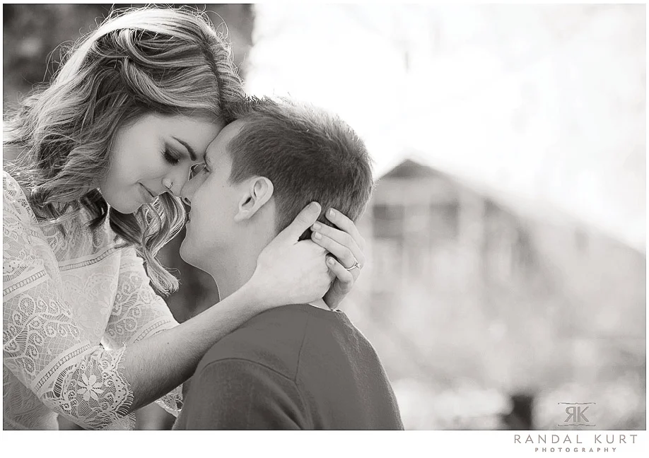 abbotsford-park-engagement-session
