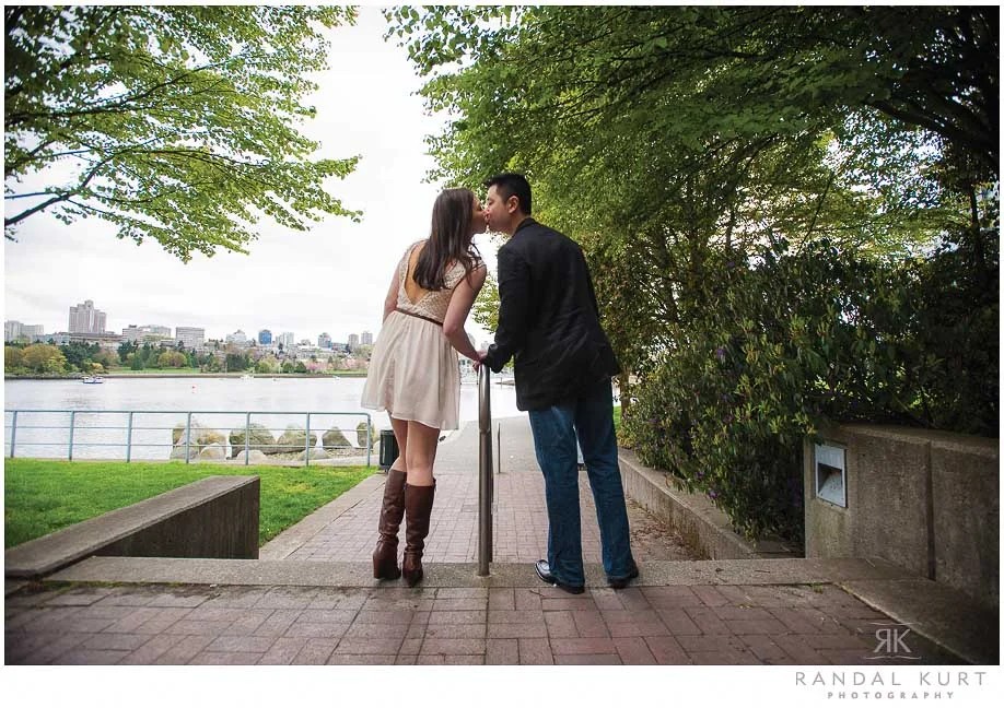 yaletown-engagement-session