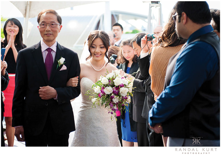36-vancouver-wedding-yacht.jpg