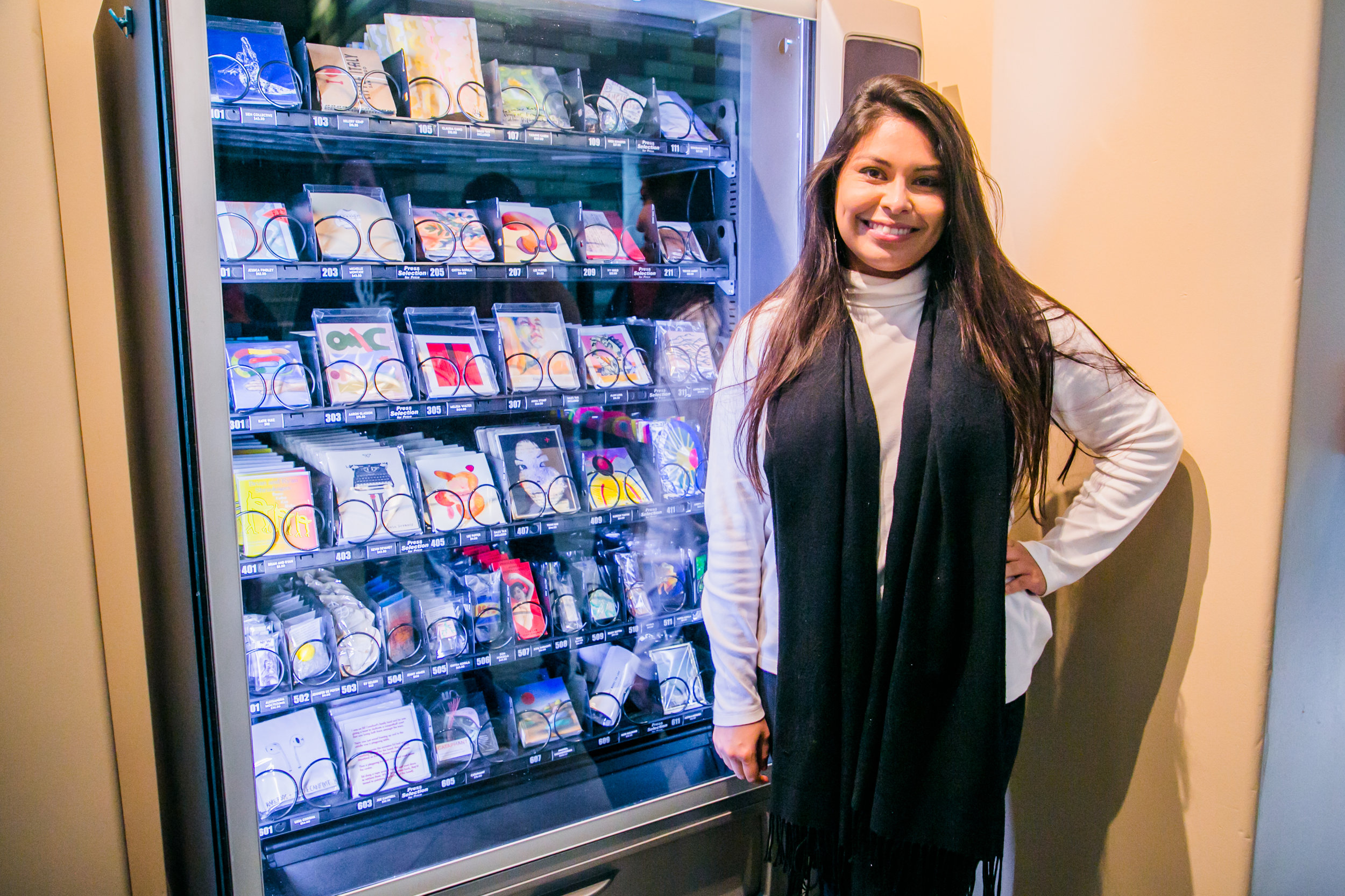 Image_VendingMachine_Reception27.jpg