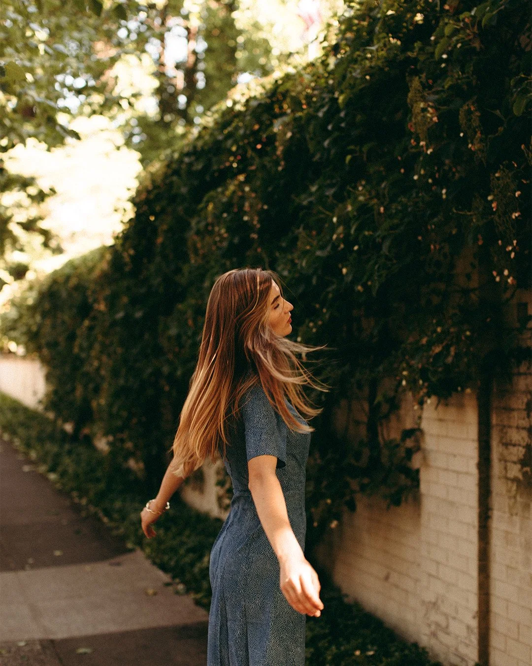 From summer's ago wandering around Portland neighbourhoods with Jess. 🌿✨🦋