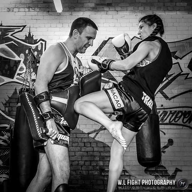 Train as you fight. Left knee by @landa_yolo⁠⠀
.⠀⁠⠀
.⠀⁠⠀
#muaythai #thaiboxing #knee #fighter #yolo #training #ptjmuaythai #combatsports #martialarts #wlfightphotography #trainasyoufight