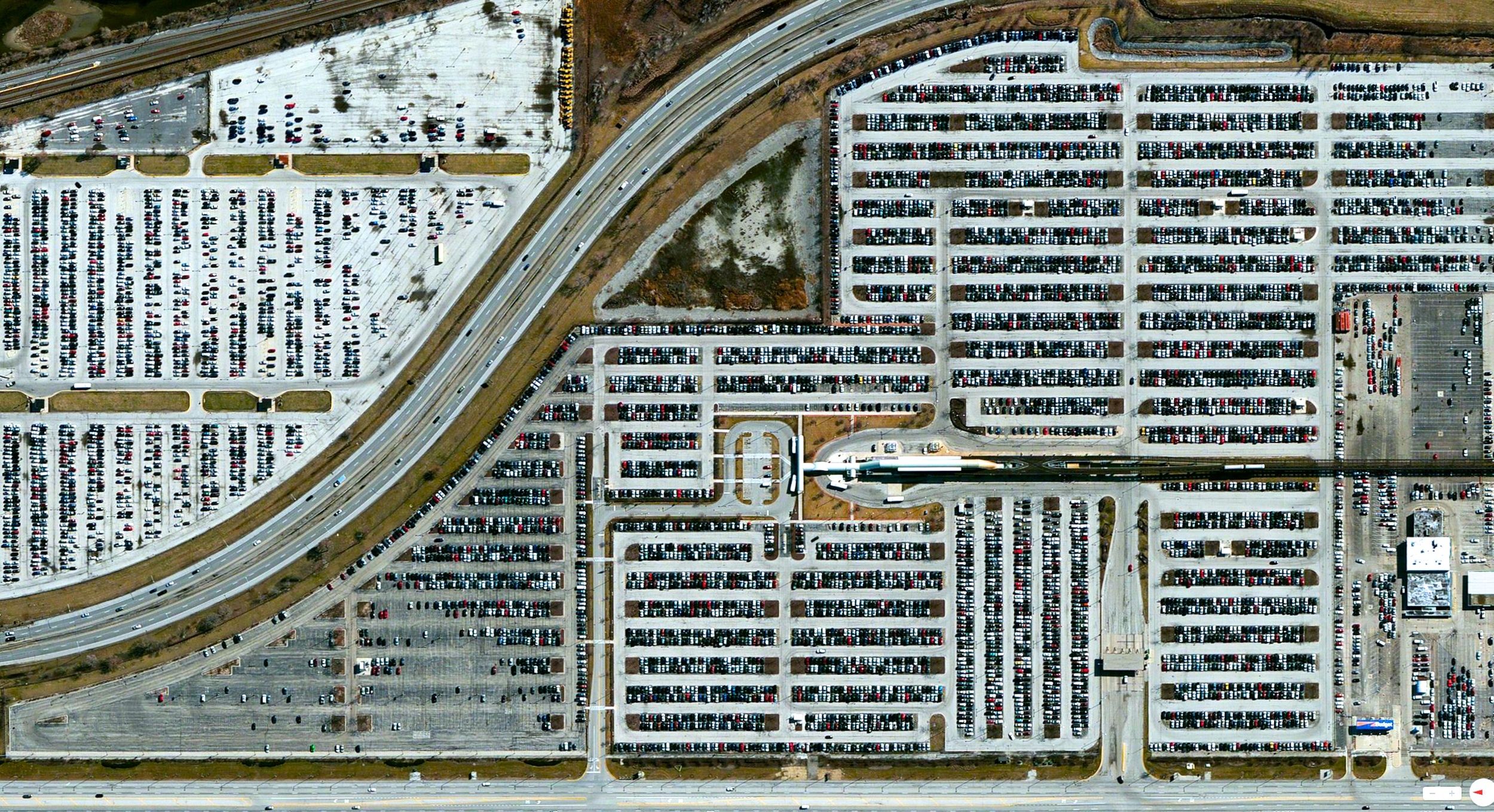 12/17/2013 Chicago O'Hare International Airport Parking Lot Chicago, Illinois, USA 41°58′43″N 87°54′17″W