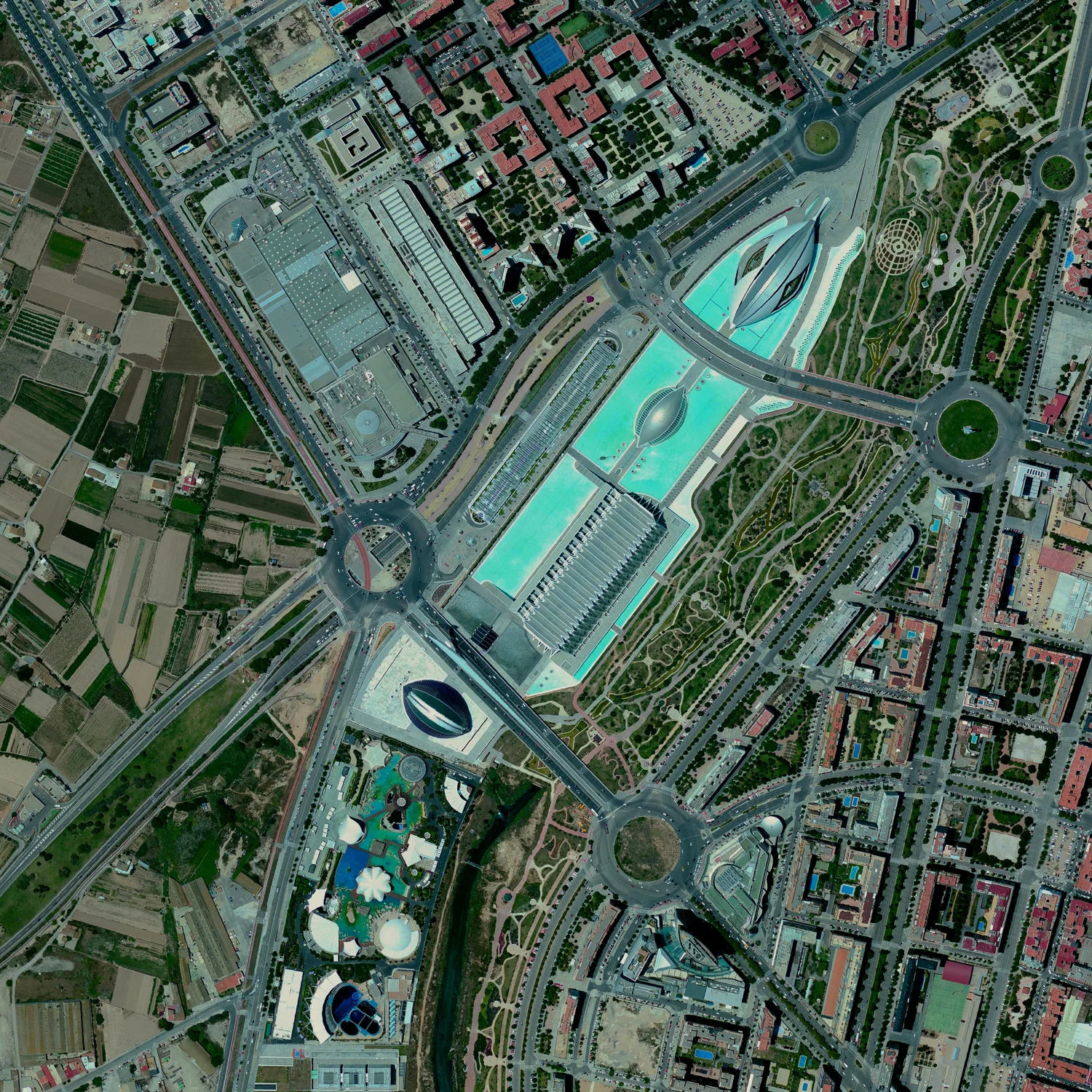 6/20/2015 The City of Arts and Sciences Valencia, Spain 39°27′16.30″N 0°21′01.31″W The City of Arts and Sciences is an entertainment-based cultural and architectural complex in Valencia, Spain. Among its many destinations, the facility contains L’Hemisfèric (an IMAX cinema and planetarium), L’Umbracle (a landscaped walking space and outdoor art gallery), and El Palau de les Arts Reina Sofia (an opera house and performing arts center).
