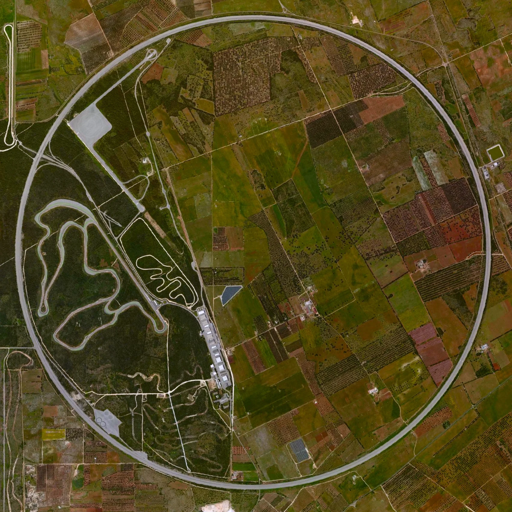 6/23/2015 Nardò Ring Nardò, Italy 40°19′38″N 17°49′34″E The Nardò Ring is a high speed, 7.8 mile long, circular test track in Nardò, Italy. Each of the ring’s four lanes has a determined “neutral speed” and is banked in such a manner that one can drive as if the road were straight.