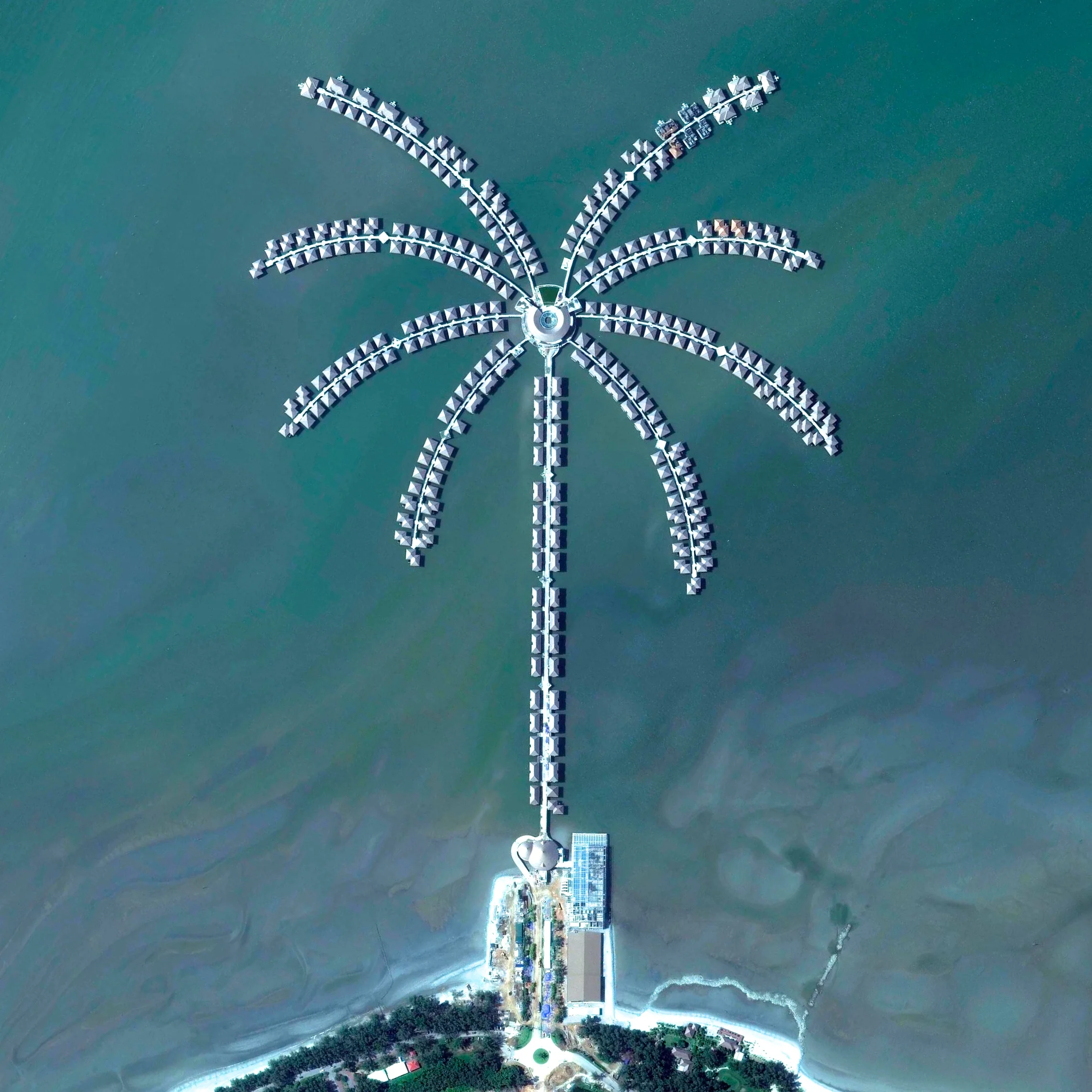 7/10/2015 Sepang Goldcoast Resort Selangor Darul Ehsan, Malaysia 2.598436380°, 101.683152693° We’re feeling very tropical with this Overview of the Sepang Goldcoast Resort in Selangor Darul Ehsan, Malaysia. The hotel features over-water bungalows that extend out in a palm-shaped formation into the calm waters of the Malacca Straits.