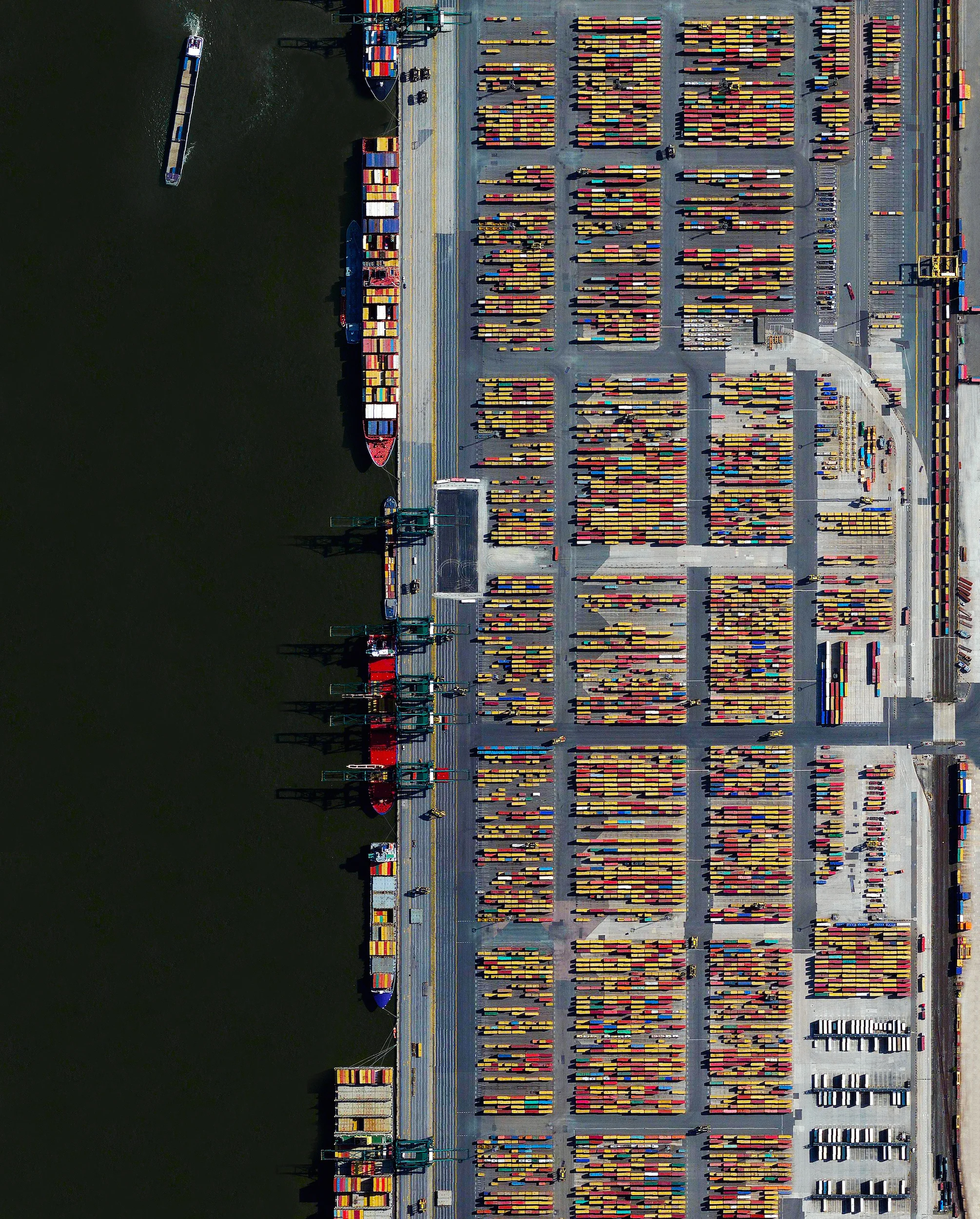 1/26/2016 Port of Antwerp Antwerp, Belgium 51.322990, 4.326734 The Port of Antwerp in Belgium is the second largest seaport in Europe. In one year alone the facility handles more than 71,000 vessels and 314 million tons of cargo. That weight is roughly equal to 68% of the mass of all living humans on the planet.