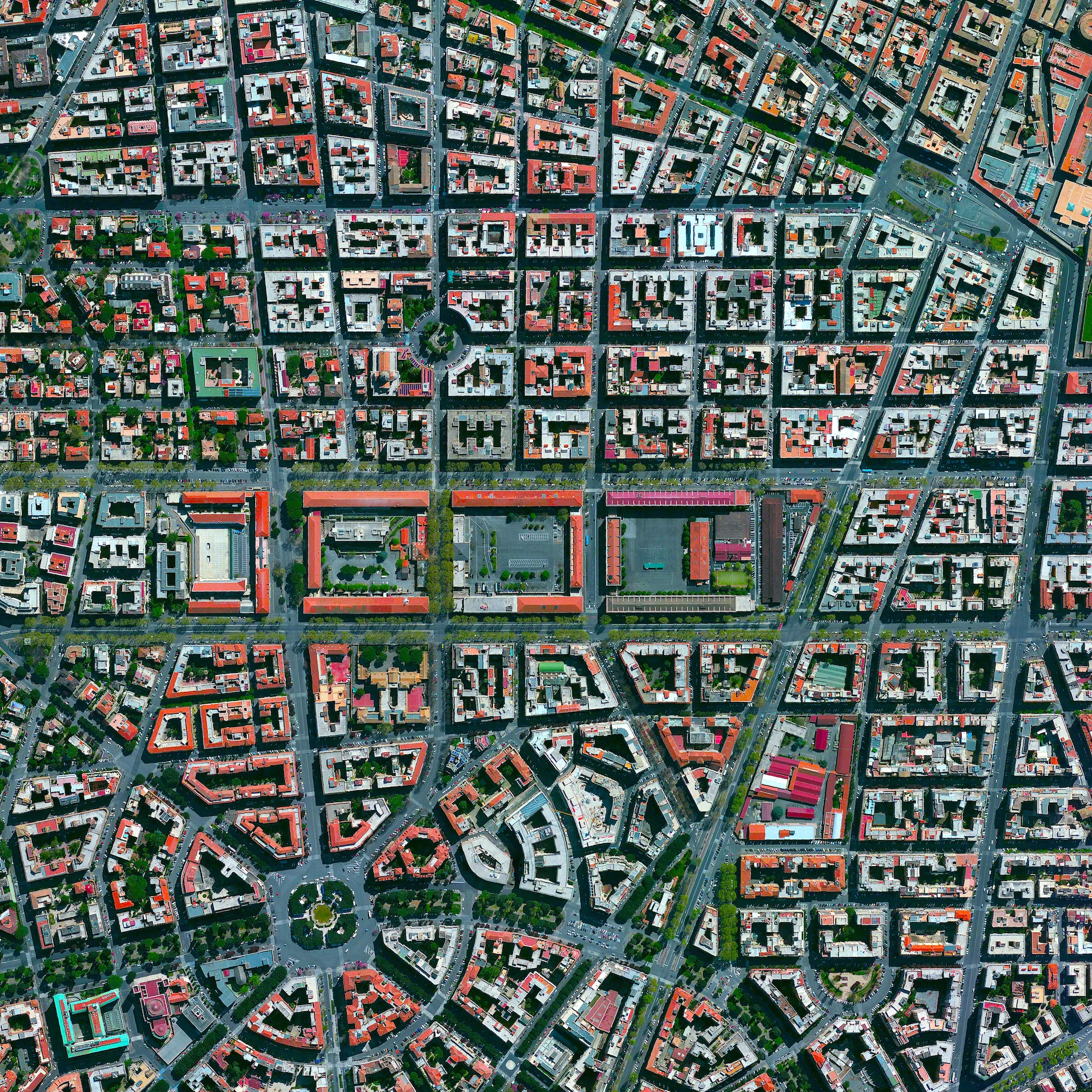2/9/2016 Prati Rome, Italy 41.9111647,12.460427 Prati is a neighborhood located in center of Rome, Italy. The area borders the Vatican and contains the Via Cola di Rienzo, one of the most famous shopping streets in the entire city.