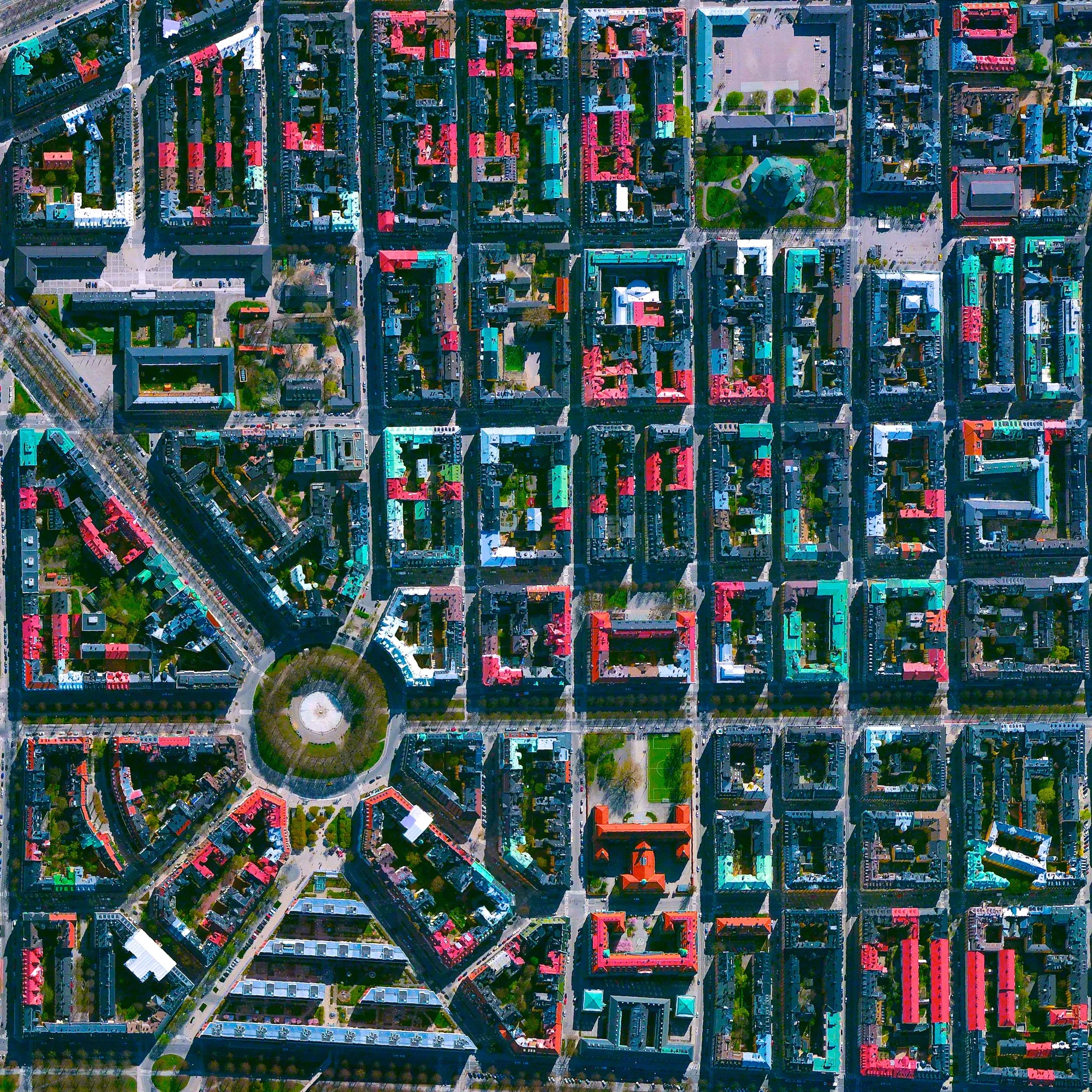 4/5/2016 Östermalm Stockholm, Sweden 59.337571142°, 18.088175782° Östermalm is one of the largest districts in Stockholm, Sweden and contains the city’s most expensive real estate. The Swedish capital is spread across fourteen islands and has a population of 850,000 in its urban area.