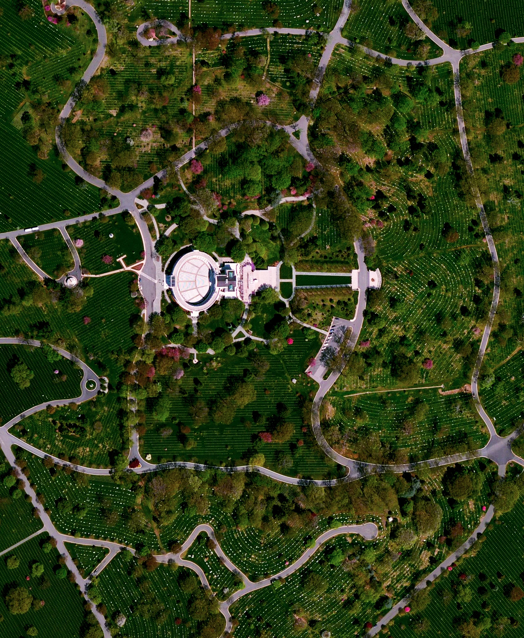 5/30/2016 Arlington National Cemetery Arlington County, Virginia 38°52′48″N 77°04′12″W In honor of Memorial Day in the United States, we’ve selected an Overview of Arlington National Cemetery outside of Washington, D.C. Since the American Civil War, the 624-acre cemetery has become the final resting place for veterans of the nation’s conflicts. The structure seen here is the Arlington Memorial Amphitheater that also contains the Tomb of the Unknown Soldier.