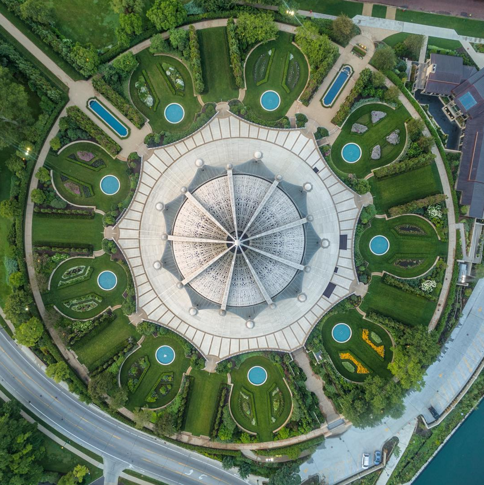 7/26/2015 Bahá'í House of Worship Wilmette, Illinois 42°4′27″N 87°41′3″W The Baha'i House of Worship in Wilmette, Illinois, is the oldest surviving Baha'i House of Worship in the world and the only one in the United States. The building contains an auditorium that seats 1,191 people beneath a 138 foot-high (42 m) domed structure. You’ll also notice that many components of the complex come in sets of nine as the number symbolizes perfection and completion in the Baha'i faith. This incredible shot was captured by @razdood